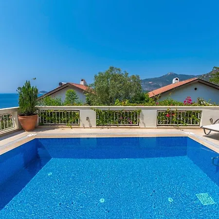 Sleeps 8 Pool Air Con Wifi Вилла Калкан